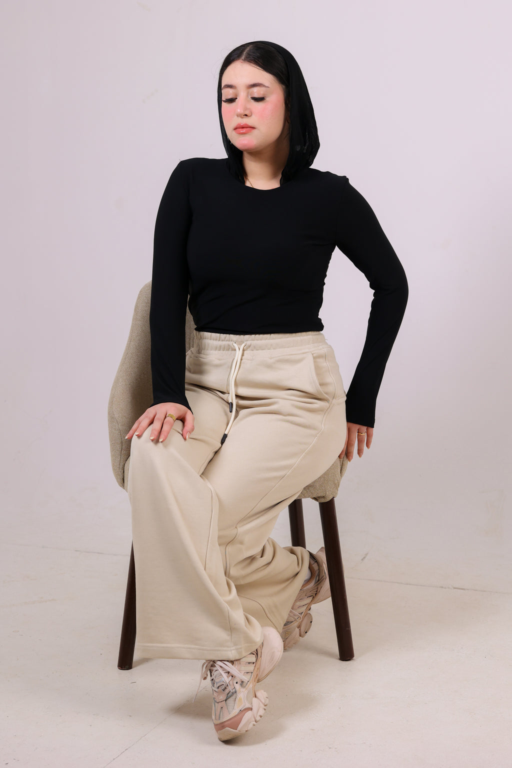 OTY Wide-Leg Ribbed Sweatpants –Beige