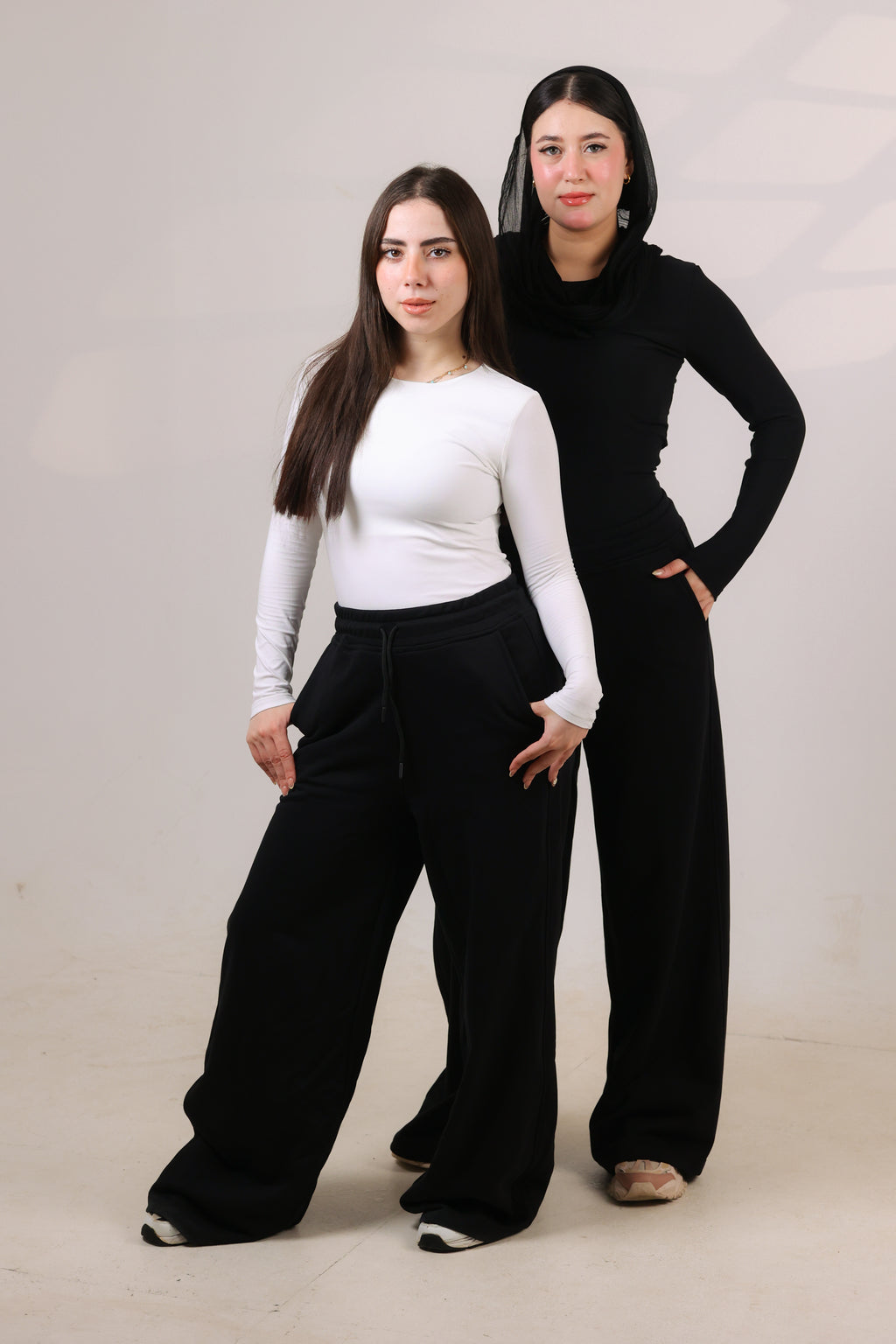 OTY Wide-Leg Essential Sweatpants – Black